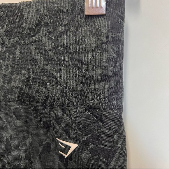 Gymshark Adapt scrunch bootie lifting biker shorts, 6” inseam, size estimated XS - Picture 8 of 16